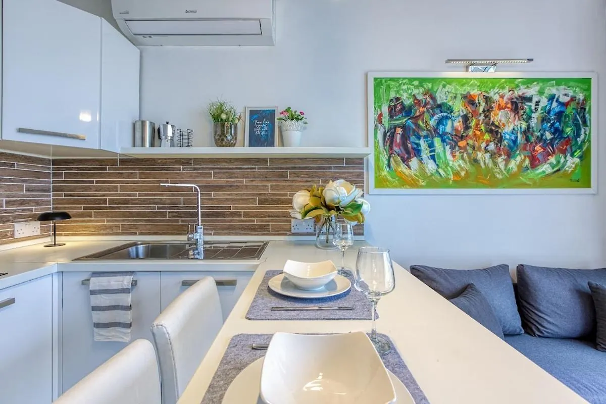 Stylish 1Bedroom Studio In The Heart Of St Julians 202 Saint Julian's